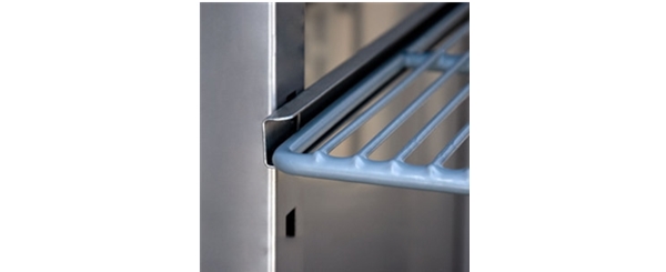 
Smad 240L 2 Door Saladette Food Prep Refrigerator with Self-closing doors